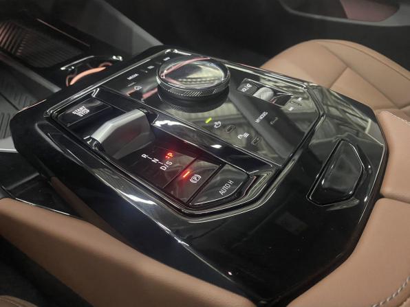 Новый BMW 5 серии VIII (G60/G61/G68) 2025 года, цена 8 799 000 рублей, седан, Автокод Объявления