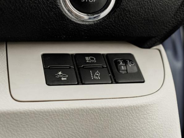 Toyota Sienta II с пробегом 2017 года, цена 1 390 000 рублей, 110271 км, минивэн, Автокод Объявления
