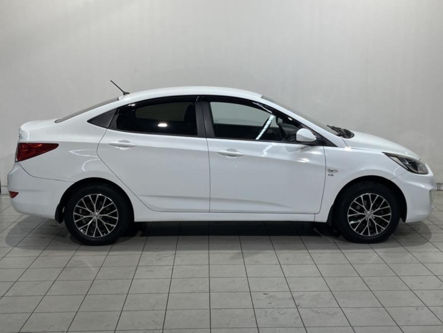 Hyundai Solaris I Курск  - изображение 4
