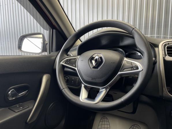 Renault Logan II Рестайлинг с пробегом 2019 года, цена 1 287 000 рублей, 119431 км, седан, Автокод Объявления