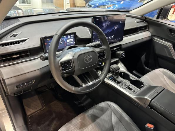 Toyota RAV4 VI (XA60) с пробегом 2026 года, цена 4 350 000 рублей, 18 км, внедорожник, Автокод Объявления