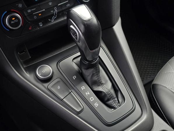 Ford Focus III Рестайлинг с пробегом 2019 года, цена 1 080 000 рублей, 195497 км, универсал, Автокод Объявления