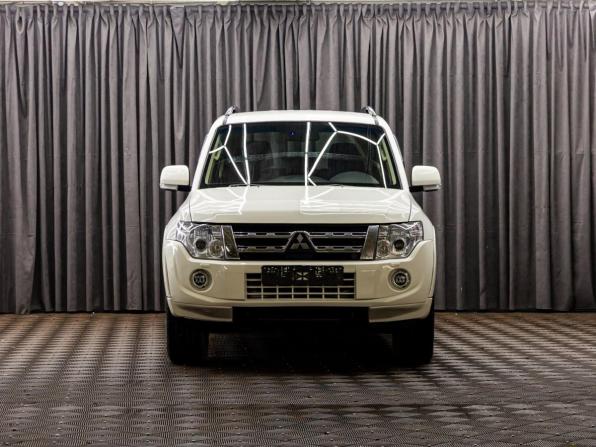 Mitsubishi Pajero IV Рестайлинг 1 с пробегом 2013 года, цена 1 995 000 рублей, 177311 км, внедорожник, Автокод Объявления