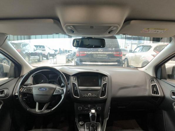 Ford Focus III Рестайлинг с пробегом 2015 года, цена 557 000 рублей, 317939 км, седан, Автокод Объявления