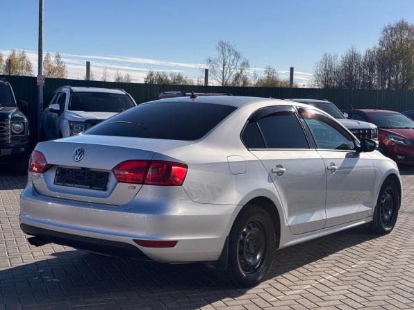 Volkswagen Jetta VI с пробегом 2013 года, цена 900 000 рублей, 211519 км, седан, Автокод Объявления