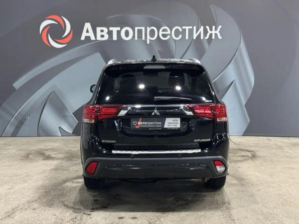 Mitsubishi Outlander III Рестайлинг 3 с пробегом 2019 года, цена 2 540 000 рублей, 135800 км, внедорожник, Автокод Объявления