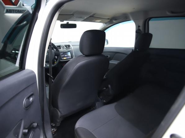 Renault Logan II с пробегом 2014 года, цена 570 000 рублей, 136285 км, седан, Автокод Объявления