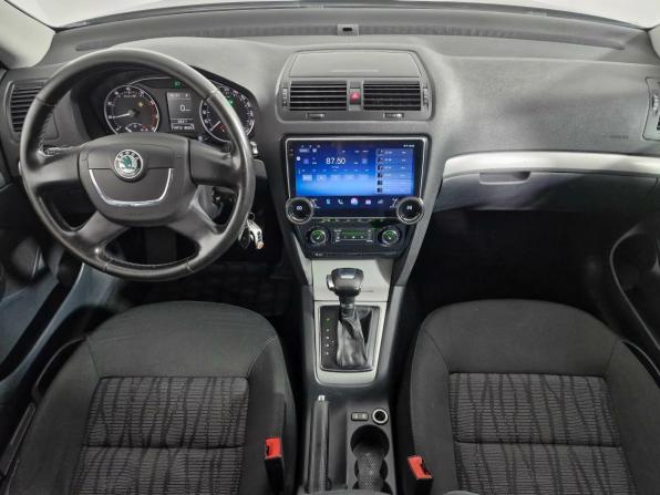 Skoda Octavia II (A5) Рестайлинг с пробегом 2010 года, цена 749 000 рублей, 214712 км, лифтбек, Автокод Объявления