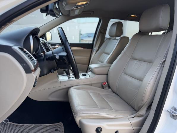 Jeep Grand Cherokee IV (WK2) с пробегом 2012 года, цена 1 689 000 рублей, 174899 км, внедорожник, Автокод Объявления
