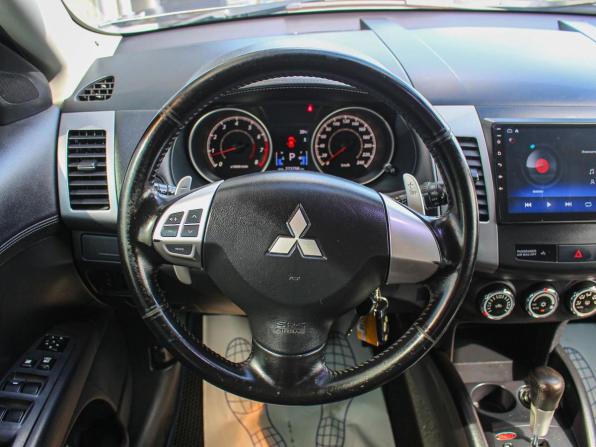 Mitsubishi Outlander II Рестайлинг с пробегом 2010 года, цена 850 000 рублей, 273000 км, внедорожник, Автокод Объявления