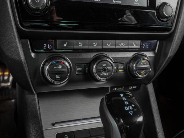 Skoda Octavia III (A7) с пробегом 2017 года, цена 1 399 000 рублей, 147237 км, лифтбек, Автокод Объявления