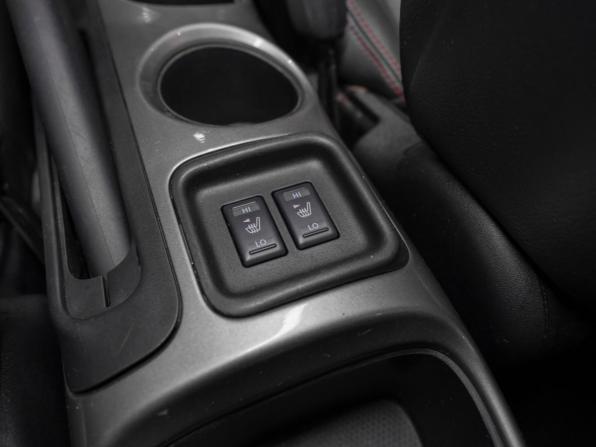 Nissan Juke I с пробегом 2012 года, цена 895 000 рублей, 194652 км, внедорожник, Автокод Объявления