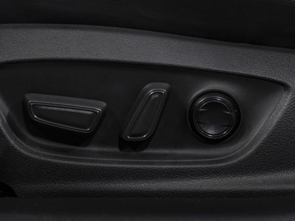 Toyota Camry VIII (XV70) Рестайлинг с пробегом 2023 года, цена 3 599 000 рублей, 39000 км, седан, Автокод Объявления