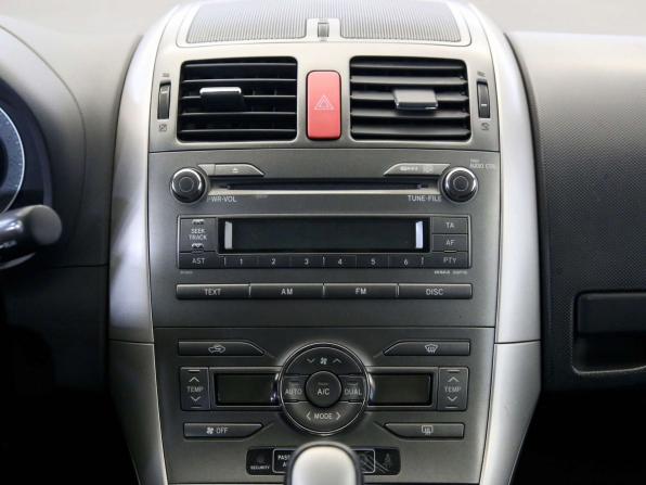 Toyota Auris I с пробегом 2008 года, цена 590 000 рублей, 151949 км, хэтчбек, Автокод Объявления