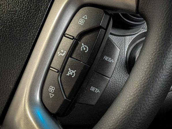 Chevrolet Captiva I Рестайлинг с пробегом 2012 года, цена 1 299 500 рублей, 218000 км, внедорожник, Автокод Объявления