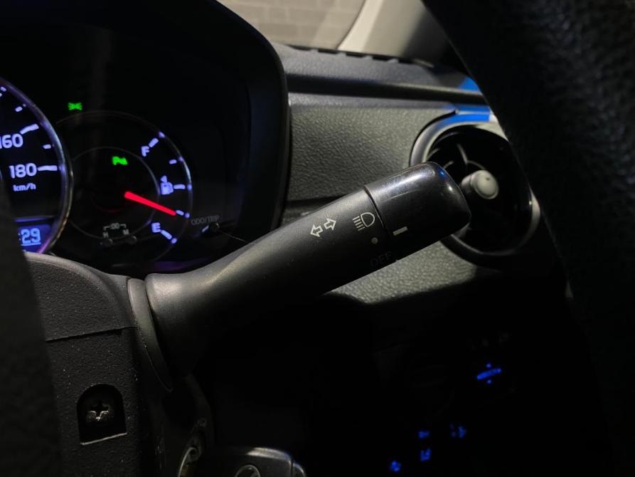 Toyota Corolla XI (E160 E170) Рестайлинг 2 Челябинск  - изображение 18