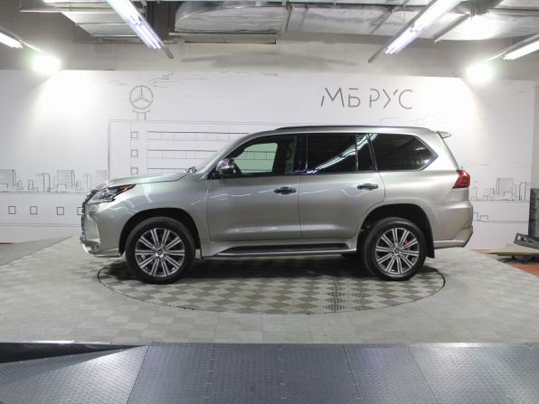 Lexus LX III Рестайлинг 2 с пробегом 2016 года, цена 5 850 000 рублей, 187682 км, внедорожник, Автокод Объявления