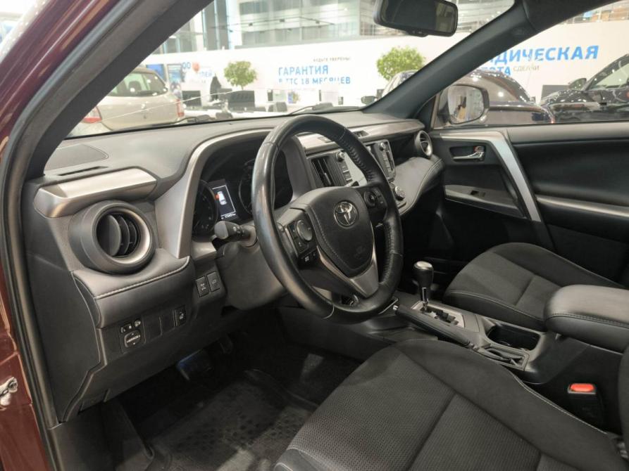 Toyota RAV4 IV (XA40) Рестайлинг Казань  - изображение 20
