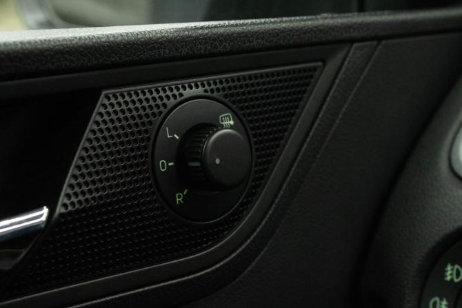 Skoda Rapid I с пробегом 2017 года, цена 1 125 000 рублей, 202362 км, лифтбек, Автокод Объявления