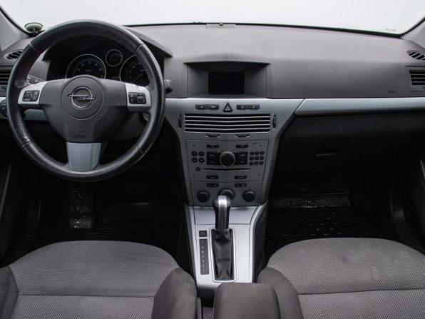 Opel Astra H Рестайлинг с пробегом 2011 года, цена 657 000 рублей, 132218 км, универсал, Автокод Объявления