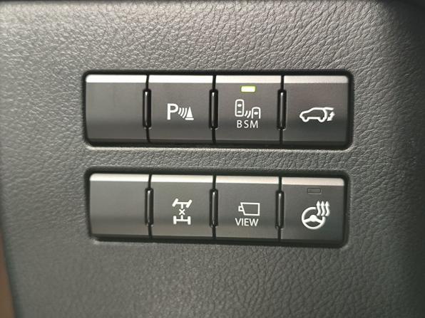 Lexus NX I с пробегом 2016 года, цена 2 894 000 рублей, 180379 км, внедорожник, Автокод Объявления