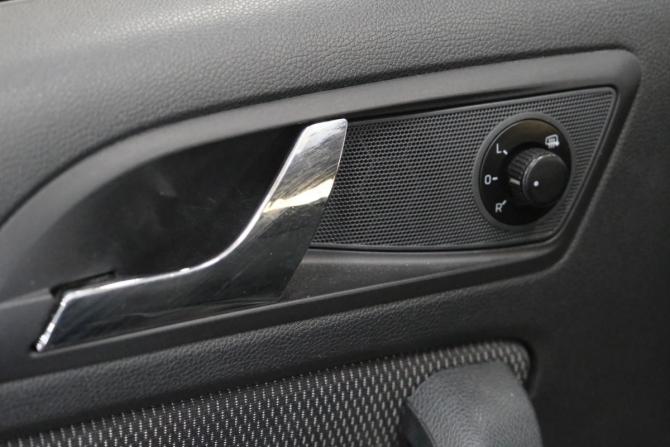 Skoda Yeti I с пробегом 2013 года, цена 1 099 000 рублей, 92000 км, внедорожник, Автокод Объявления