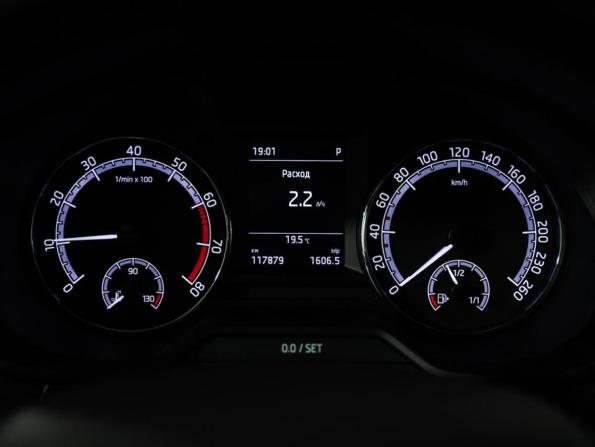 Skoda Octavia III (A7) Рестайлинг с пробегом 2019 года, цена 1 699 585 рублей, 117877 км, лифтбек, Автокод Объявления