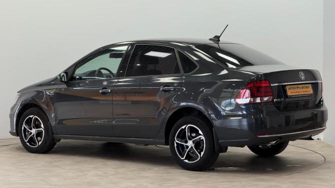 Volkswagen Polo V Рестайлинг с пробегом 2018 года, цена 1 250 000 рублей, 96122 км, седан, Автокод Объявления