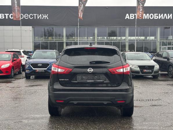 Nissan Qashqai II с пробегом 2018 года, цена 1 619 000 рублей, 144279 км, внедорожник, Автокод Объявления