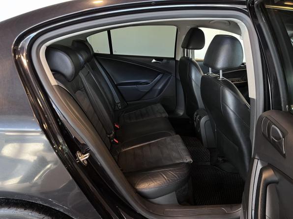 Volkswagen Passat B6 с пробегом 2010 года, цена 820 000 рублей, 156466 км, седан, Автокод Объявления