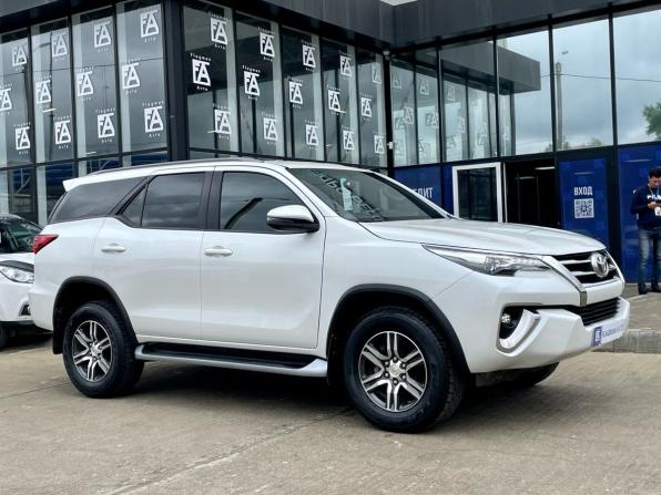 Toyota Fortuner II с пробегом 2019 года, цена 2 850 000 рублей, 45000 км, внедорожник, Автокод Объявления