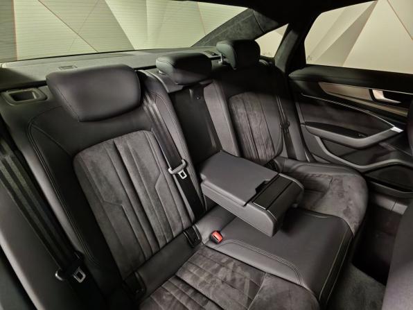 Audi A6 V (C8) с пробегом 2019 года, цена 4 330 000 рублей, 61659 км, седан, Автокод Объявления