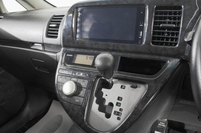 Toyota Wish I Рестайлинг с пробегом 2008 года, цена 899 000 рублей, 160000 км, компактвэн, Автокод Объявления