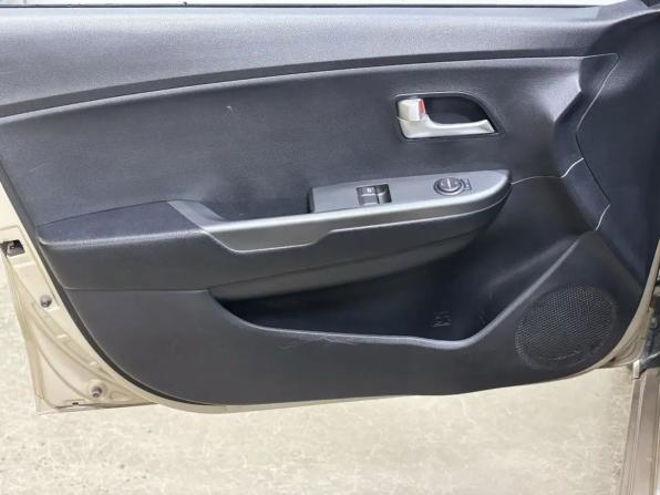 Kia Rio III с пробегом 2012 года, цена 778 000 рублей, 210000 км, седан, Автокод Объявления