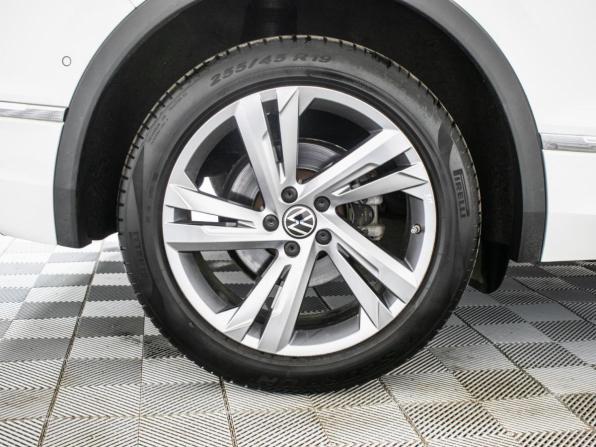 Volkswagen Tiguan II Рестайлинг с пробегом 2021 года, цена 3 460 000 рублей, 44000 км, внедорожник, Автокод Объявления