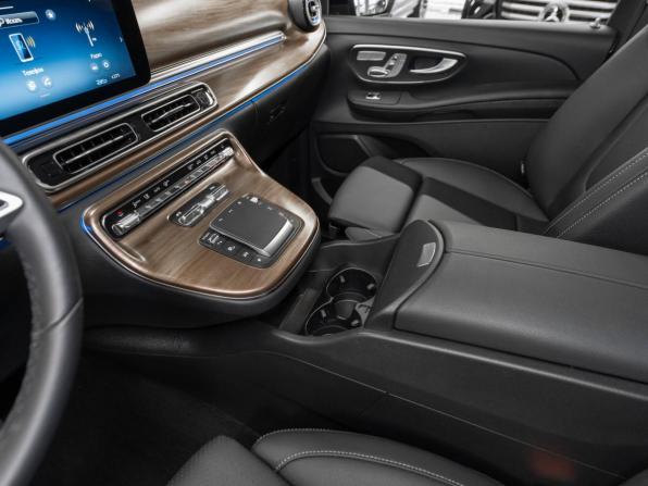 Mercedes-Benz V-Класс III (W447) Рестайлинг 2 с пробегом 2025 года, цена 10 900 000 рублей, 30 км, минивэн, Автокод Объявления
