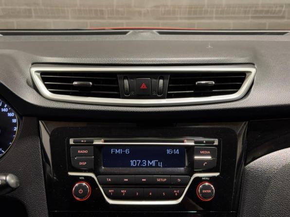 Nissan Qashqai II с пробегом 2017 года, цена 1 379 000 рублей, 182101 км, внедорожник, Автокод Объявления