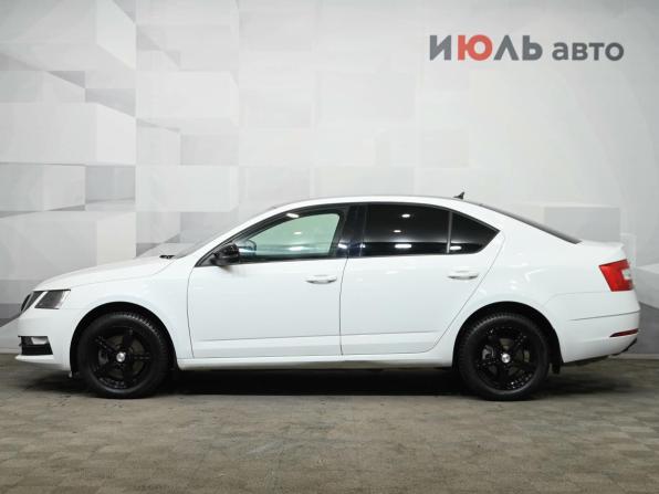 Skoda Octavia III (A7) Рестайлинг с пробегом 2017 года, цена 1 900 000 рублей, 129678 км, лифтбек, Автокод Объявления