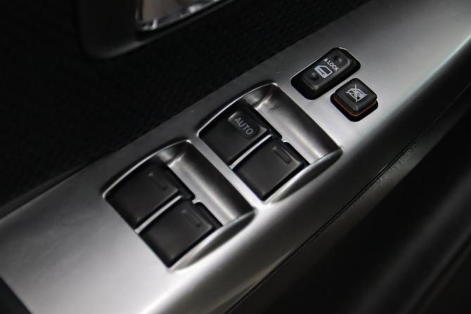 Toyota Hilux VII Рестайлинг с пробегом 2014 года, цена 2 095 170 рублей, 130612 км, пикап, Автокод Объявления