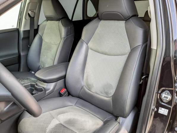 Toyota RAV4 V (XA50) с пробегом 2024 года, цена 4 000 000 рублей, 24747 км, внедорожник, Автокод Объявления