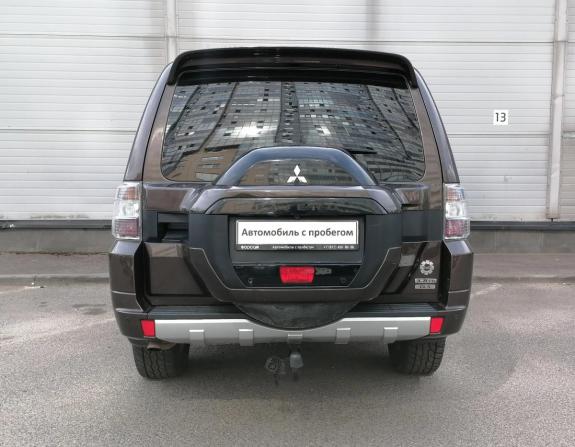 Mitsubishi Pajero IV Рестайлинг 2 с пробегом 2017 года, цена 2 529 000 рублей, 207843 км, внедорожник, Автокод Объявления