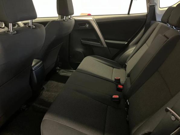 Toyota RAV4 IV (XA40) Рестайлинг с пробегом 2018 года, цена 2 550 000 рублей, 74795 км, внедорожник, Автокод Объявления
