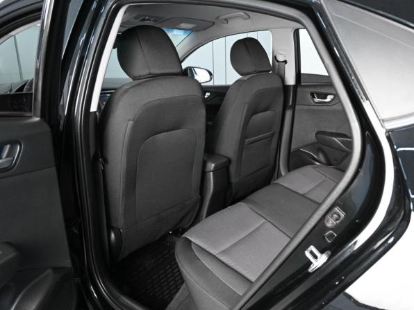 Hyundai Solaris II с пробегом 2018 года, цена 1 499 000 рублей, 127576 км, седан, Автокод Объявления