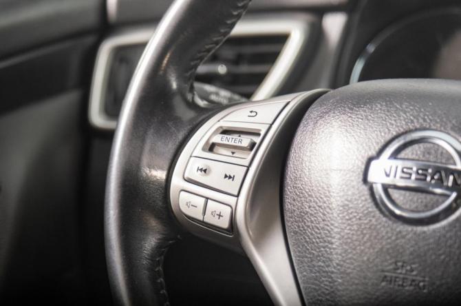 Nissan Qashqai II с пробегом 2017 года, цена 1 659 000 рублей, 123000 км, внедорожник, Автокод Объявления