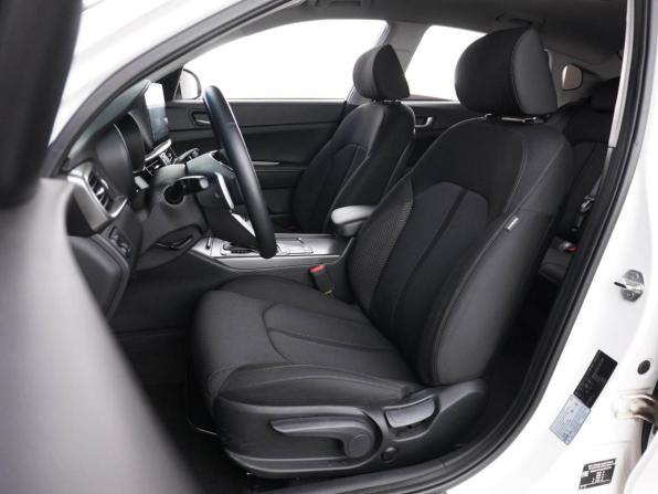 Kia Optima IV Рестайлинг с пробегом 2019 года, цена 1 699 077 рублей, 172357 км, седан, Автокод Объявления