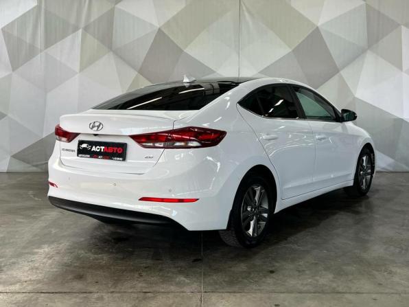 Hyundai Elantra VI (AD) с пробегом 2018 года, цена 1 450 000 рублей, 143051 км, седан, Автокод Объявления