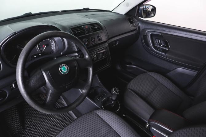 Skoda Fabia II Рестайлинг с пробегом 2010 года, цена 669 000 рублей, 117211 км, хэтчбек, Автокод Объявления