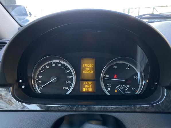 Mercedes-Benz Viano I (W639) Рестайлинг с пробегом 2013 года, цена 2 125 000 рублей, 275260 км, минивэн, Автокод Объявления