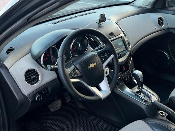 Chevrolet Cruze I Рестайлинг с пробегом 2013 года, цена 739 000 рублей, 100198 км, хэтчбек, Автокод Объявления