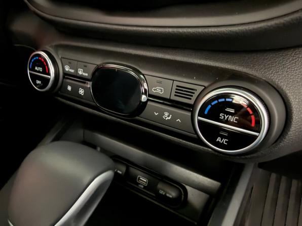 Kia Soul III с пробегом 2022 года, цена 2 720 000 рублей, 10 км, хэтчбек, Автокод Объявления